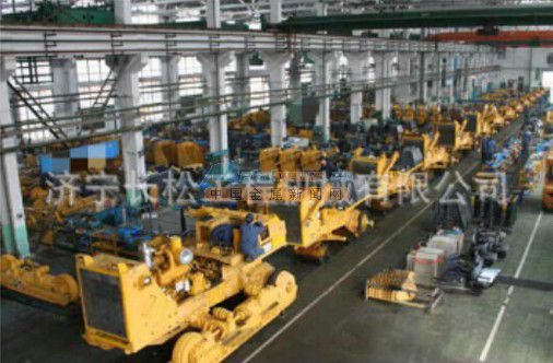 卡特山重三一柳工小松挖掘機維修 行走跑偏問題解析與濟寧長松的專業(yè)解決方案